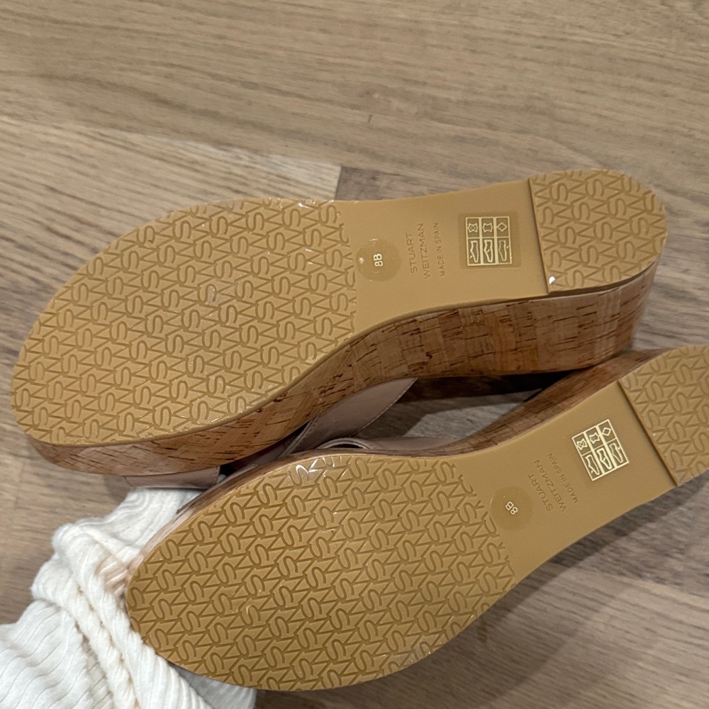 Stuart Weitzman Beige Wedge Sandals size 8 - Picture 3 of 4